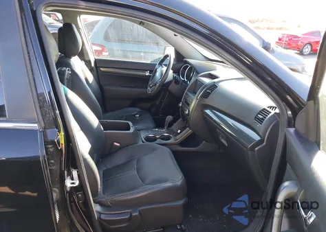 2011 Kia Sorento Sx V6 z USA, uszkodzony, nr VIN 5XYKWDA24BG117205